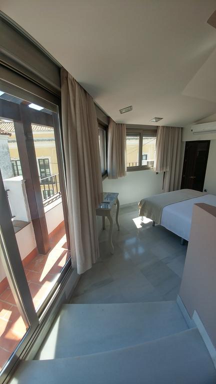 Apartamentos Torre De La Mezquita Кордоба Екстериор снимка